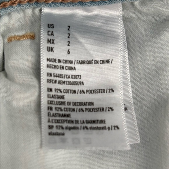 2 American Eagle Outfitters Blue Jean Shorts Distressed Frayed Hem - Size 2 - Picture 14 of 14